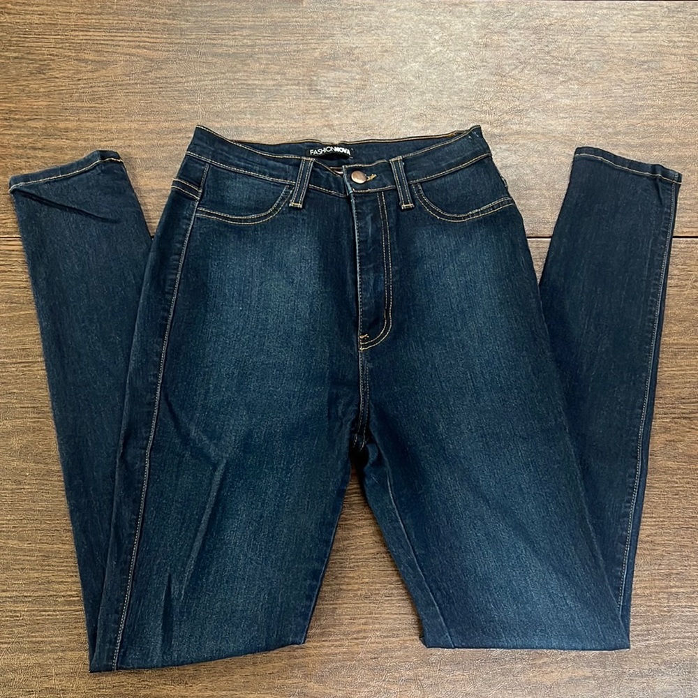 FashionNova Darkwash Skinny Jeans